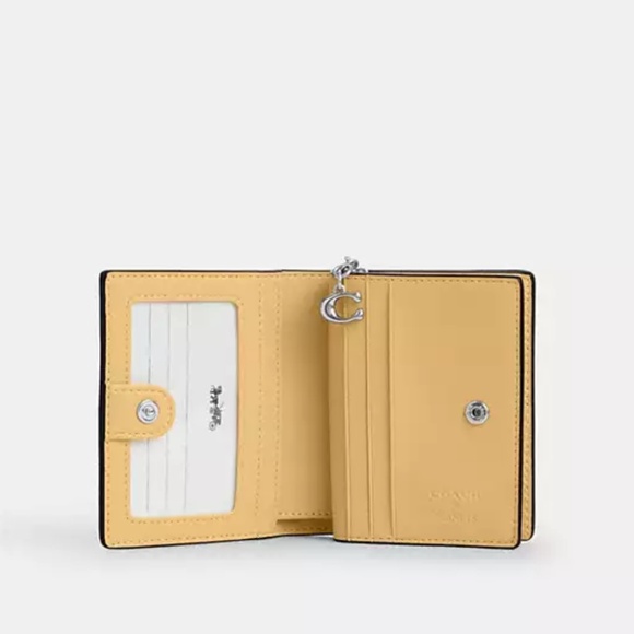 NEW Coach X Peanuts Snap Wallet - Charlie Brown - Picture 6 of 12